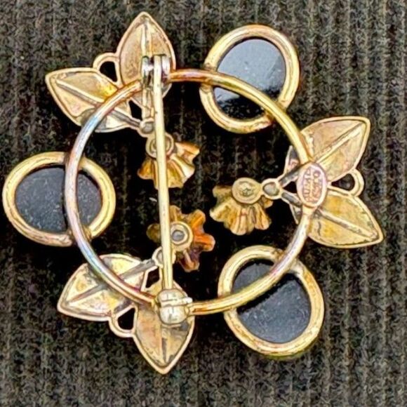 Vintage Amco Onyx Faux Pearl 12K Gold Brooch Pin 1950s - Picture 2 of 5